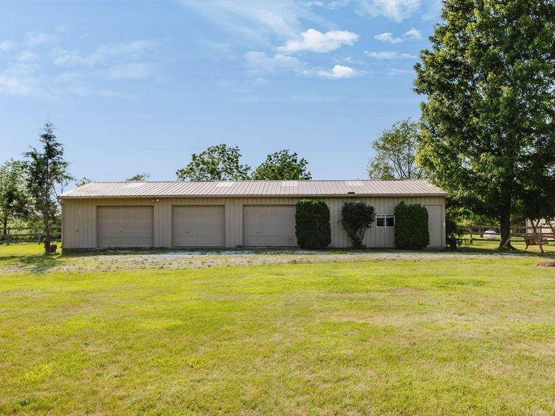 8429 London Groveport Road, Grove City, OH 43123 Photo 56