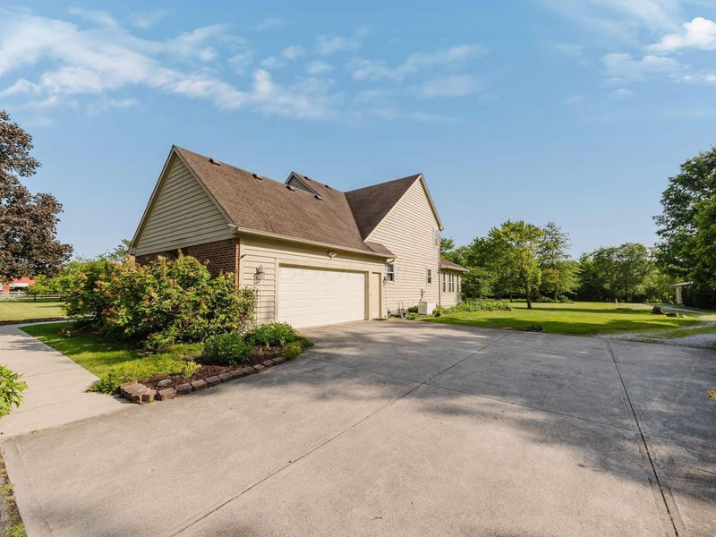 8429 London Groveport Road, Grove City, OH 43123 Photo 77
