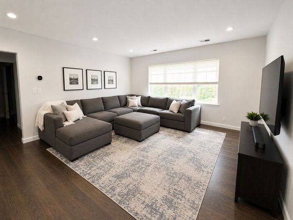 104 Lake Shore Rd, Unit 4, Boston, MA 02135