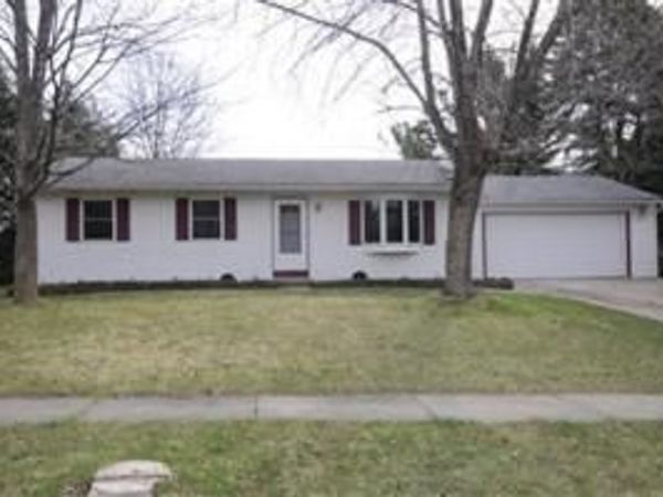 2116 Chaparral Street, Kalamazoo, MI 49006