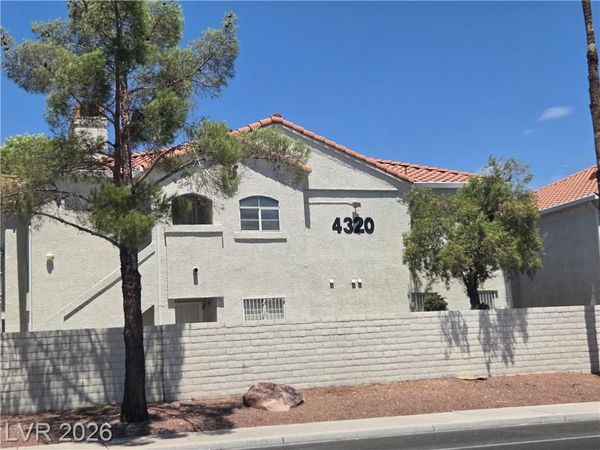 4320 W Lake Mead Boulevard , Unit 202, Las Vegas, NV 89108