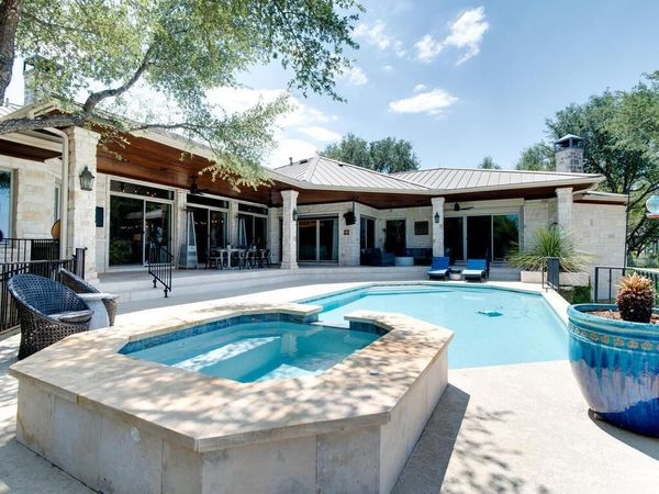 202 Hidden Hills CV, Spicewood, TX 78669