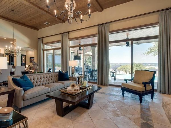 202 Hidden Hills CV , Spicewood, TX 78669
