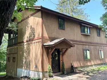 271 Ridge Road , Oswego, NY 13126