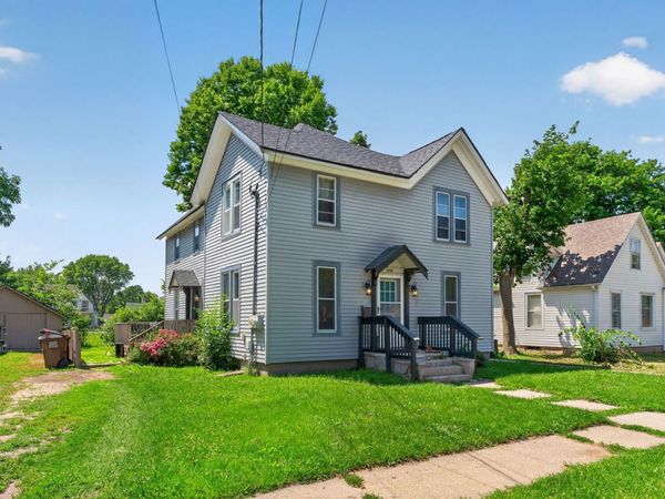 807 Garfield Avenue, Belvidere, IL 61008