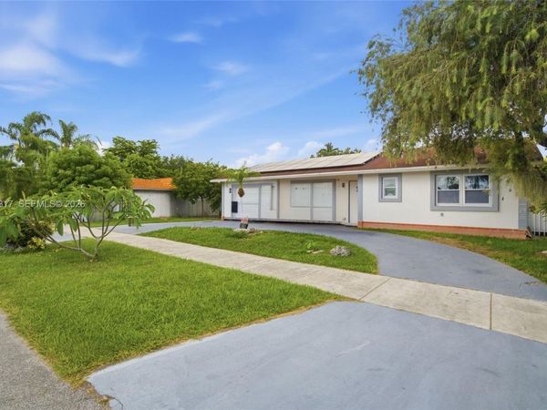 14755 SW 70th Ter , Miami, FL 33193