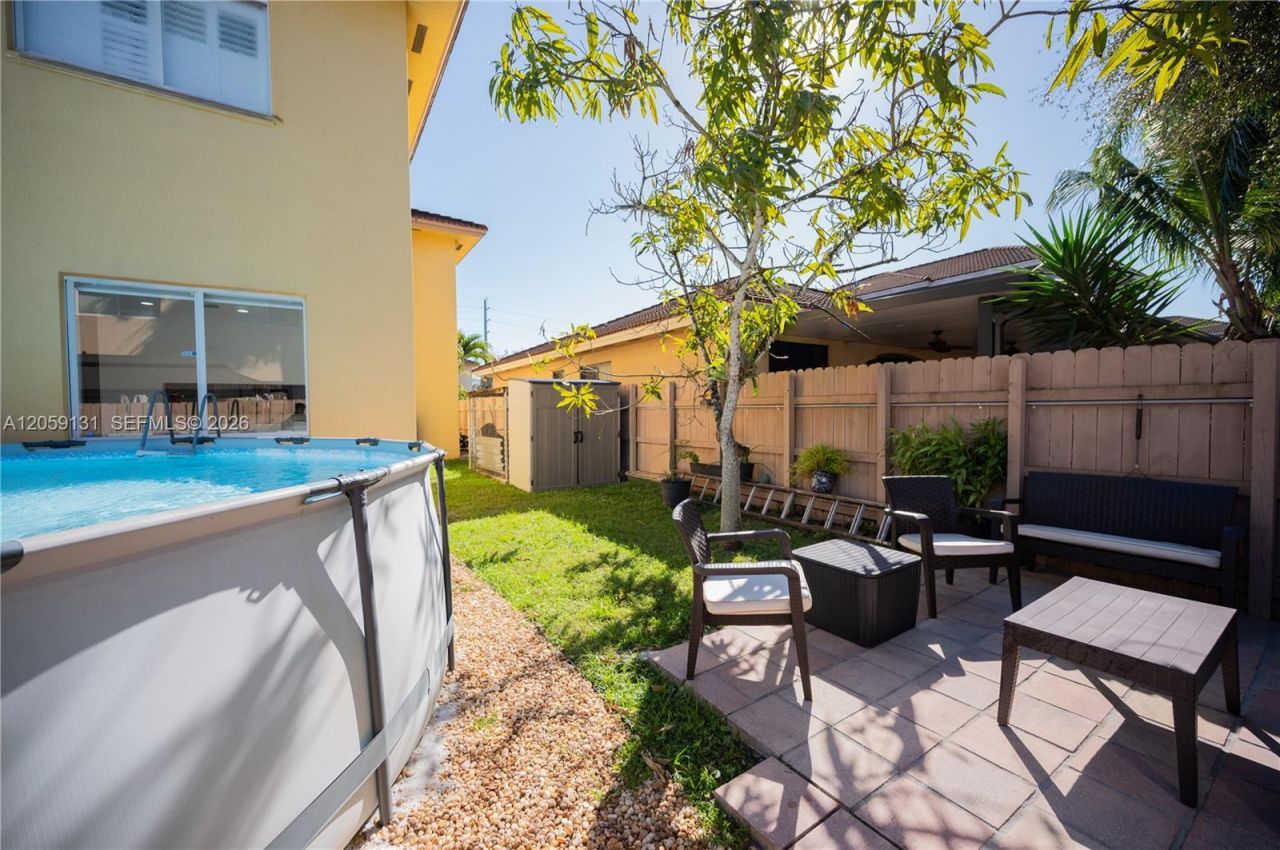 1046 NE 17th Ter , Homestead, FL 33033 Photo