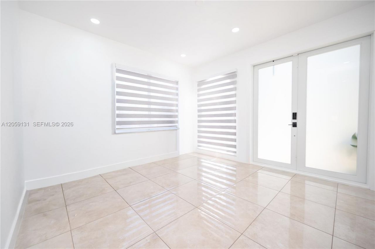 1046 NE 17th Ter , Homestead, FL 33033 Photo