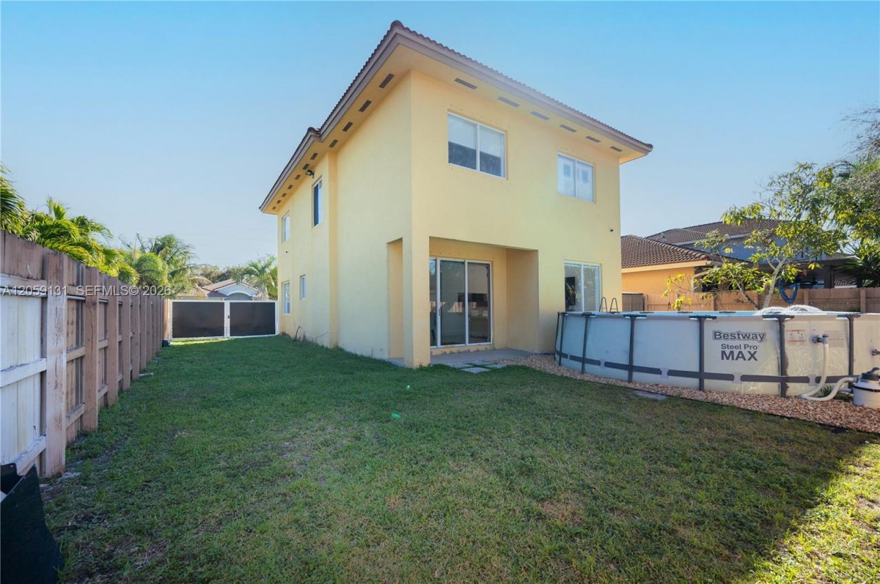 1046 NE 17th Ter , Homestead, FL 33033 Photo