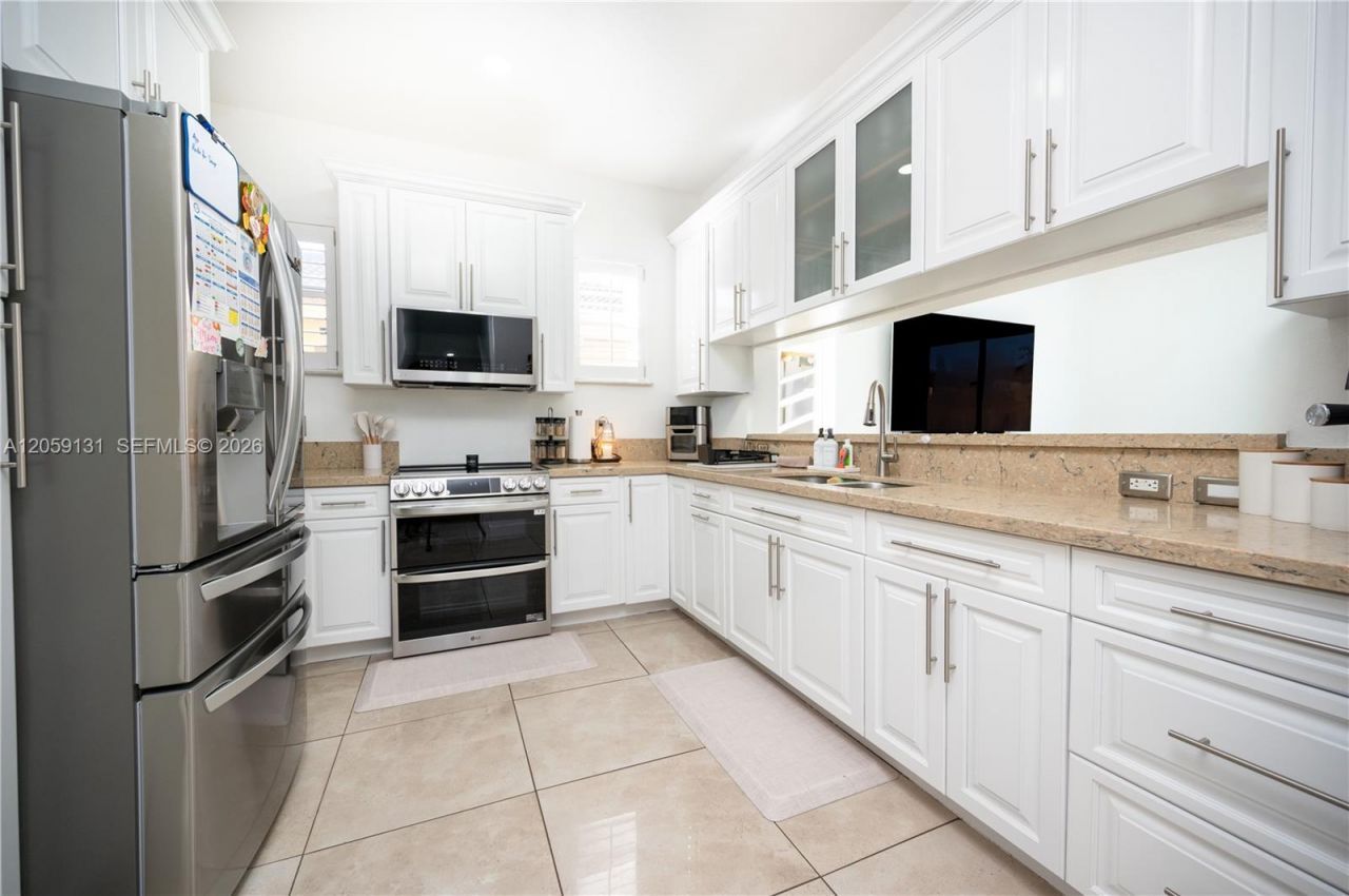 1046 NE 17th Ter , Homestead, FL 33033 Photo