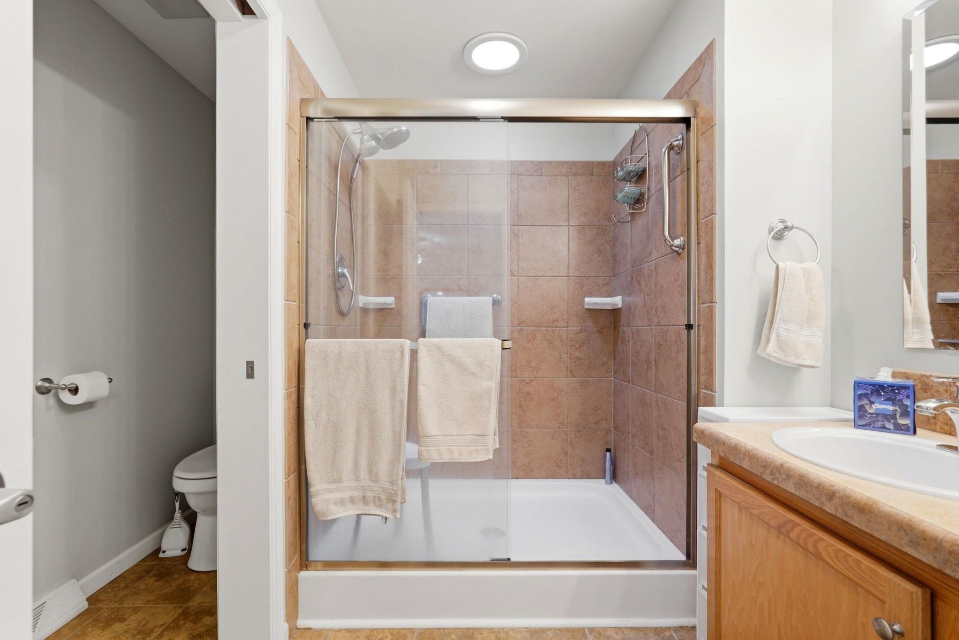 653 Lake Estates Ct. Photo 24