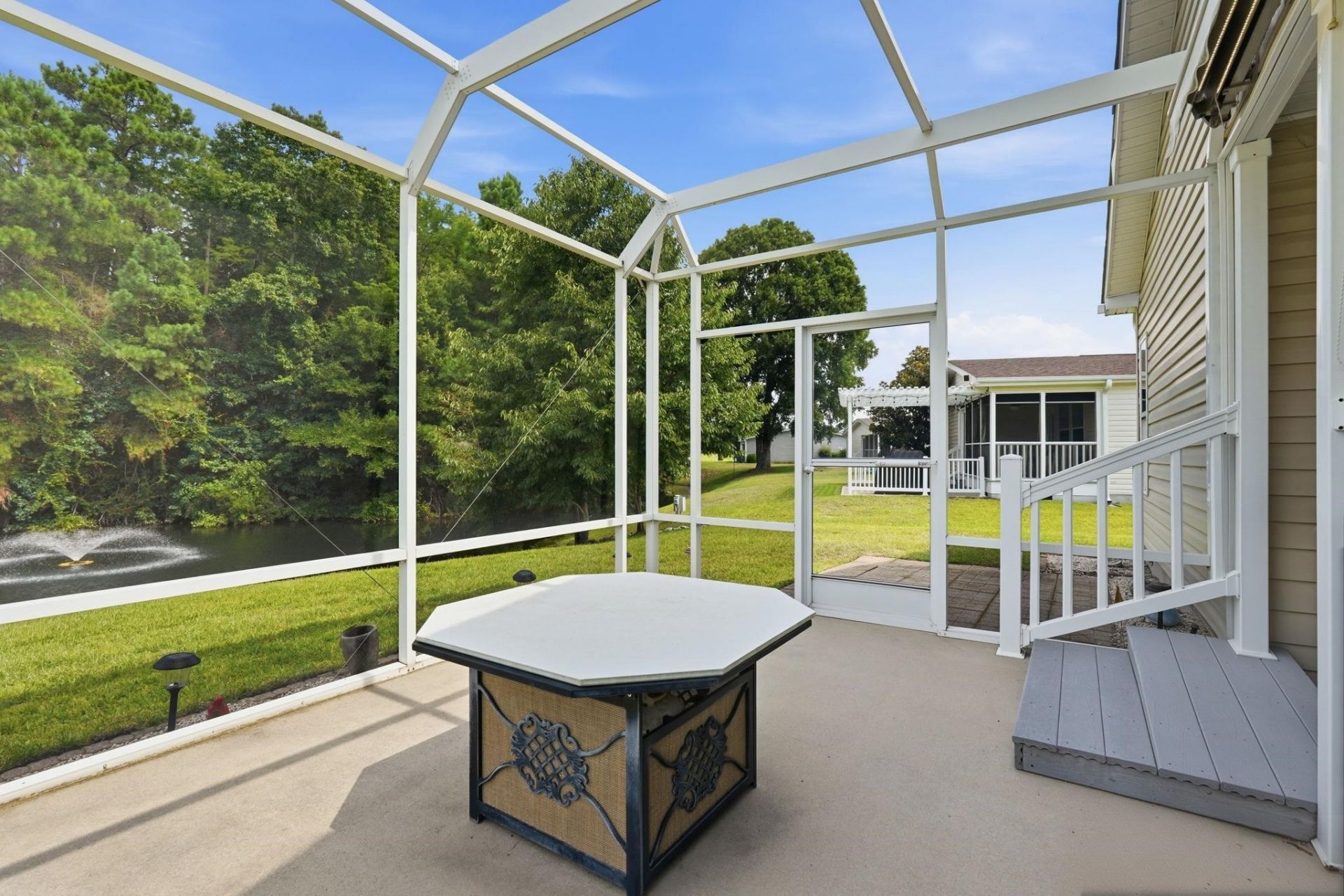 653 Lake Estates Ct. Photo 29