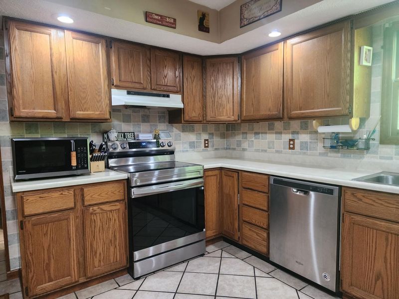 2476 Watseka Drive, West Liberty, OH 43357 Photo 15
