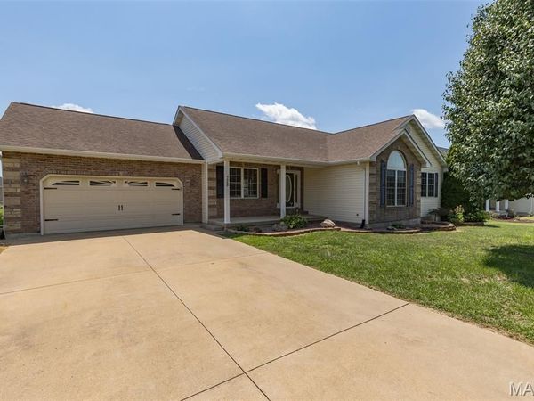 728 John David Drive , Farmington, MO 63640