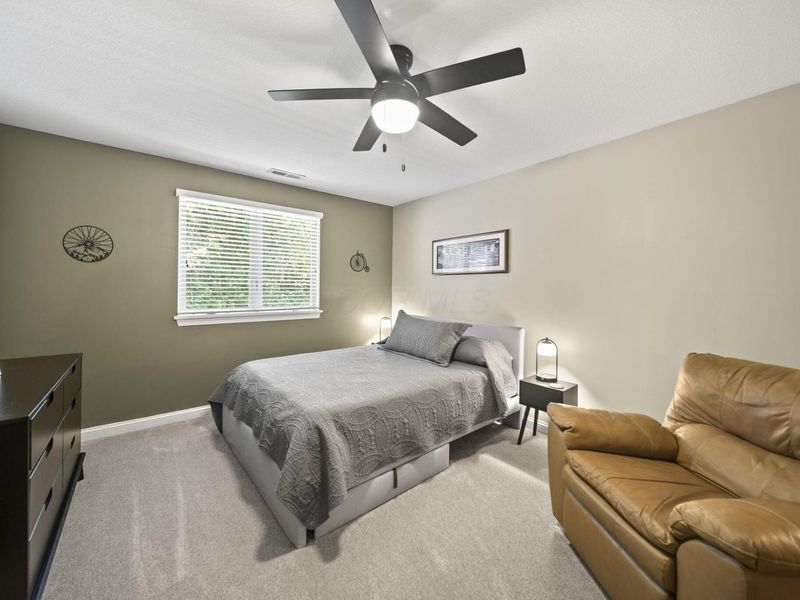 215 Ironclad Drive, Columbus, OH 43213 Photo 43