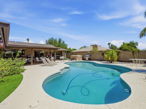 1513 E GRANDVIEW Street, Mesa, AZ 85203