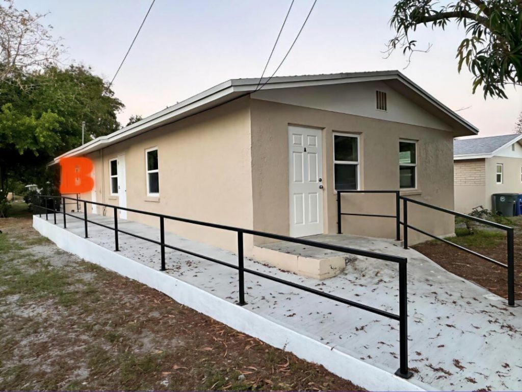 1502 Avenue I, Unit B, Fort Pierce, FL 34950 Photo