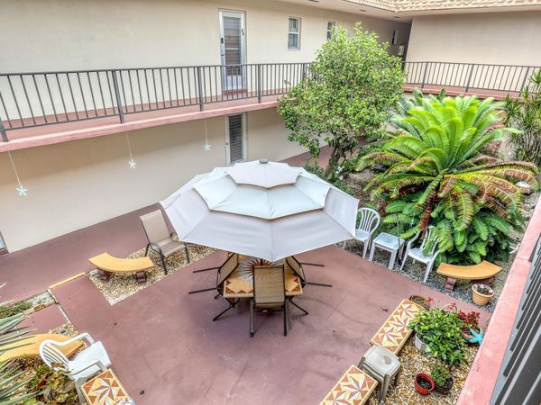 504 Davis Road, Unit 96, Palm Springs, FL 33461