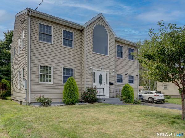 29 Fenwood, West Hartford, CT 06110