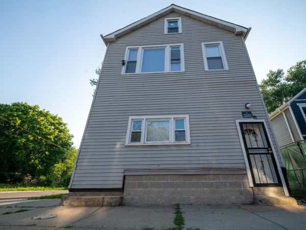 5256 S Carpenter Street , Chicago, IL 60609