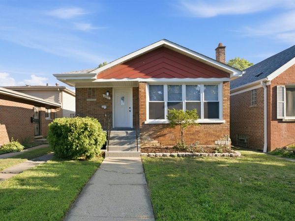 657 E 100th Place, Chicago, IL 60628