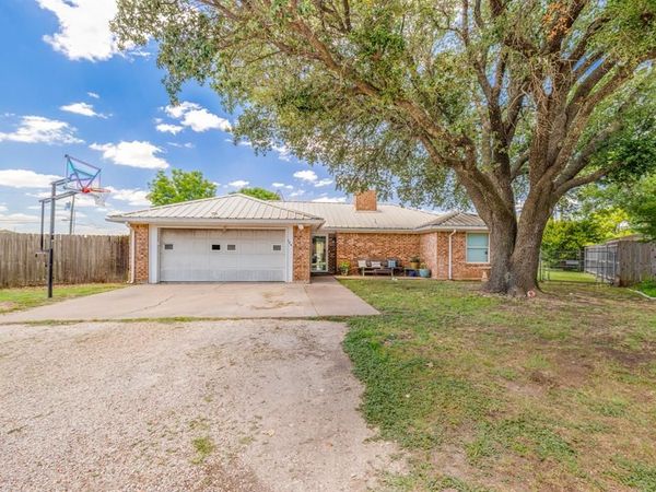 129 Century Lane , Clyde, TX 79510