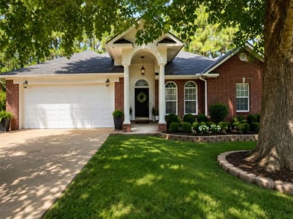 1622 Shady Lake Circle, Henderson, TX 75652