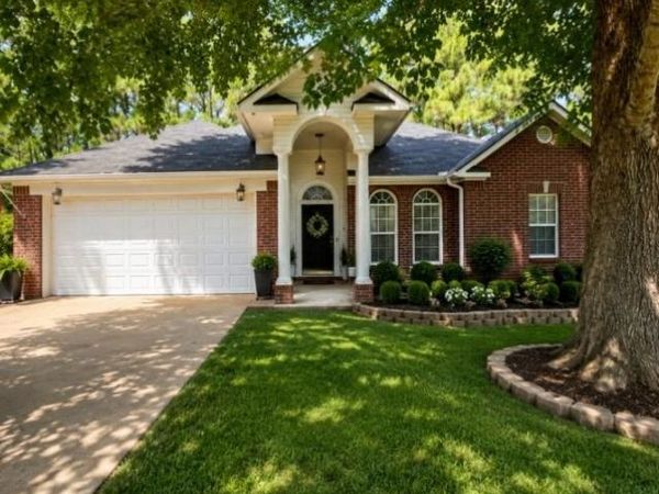 1622 Shady Lake Circle, Henderson, TX 75652