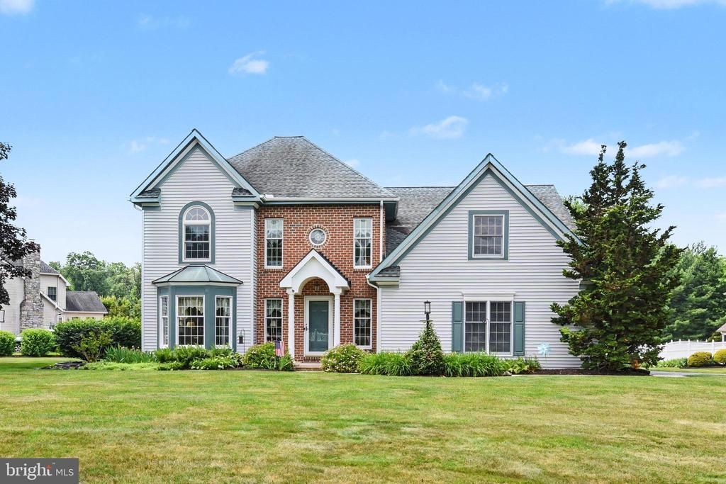 1790 TENBY DRIVE , HERSHEY, PA 17033