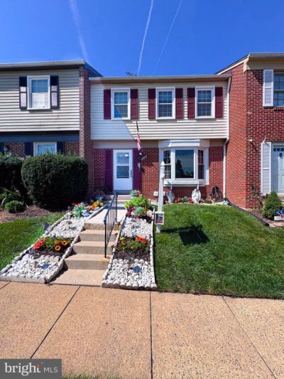 1028 Temple Court, Sterling, VA 20164 Main Photo