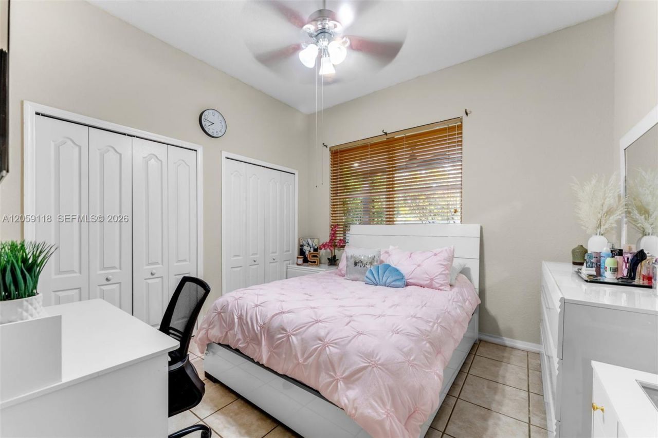 6265 SW 161st Pl, Miami, FL 33193 Photo