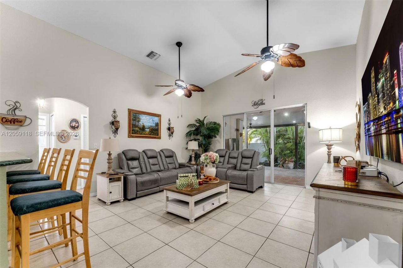 6265 SW 161st Pl, Miami, FL 33193 Photo
