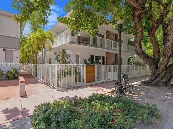 224 Meridian Ave , Unit 9, Miami Beach, FL 33139