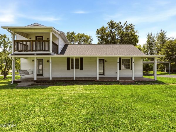 108 Meadowbrook St, Clinton, TN 37716