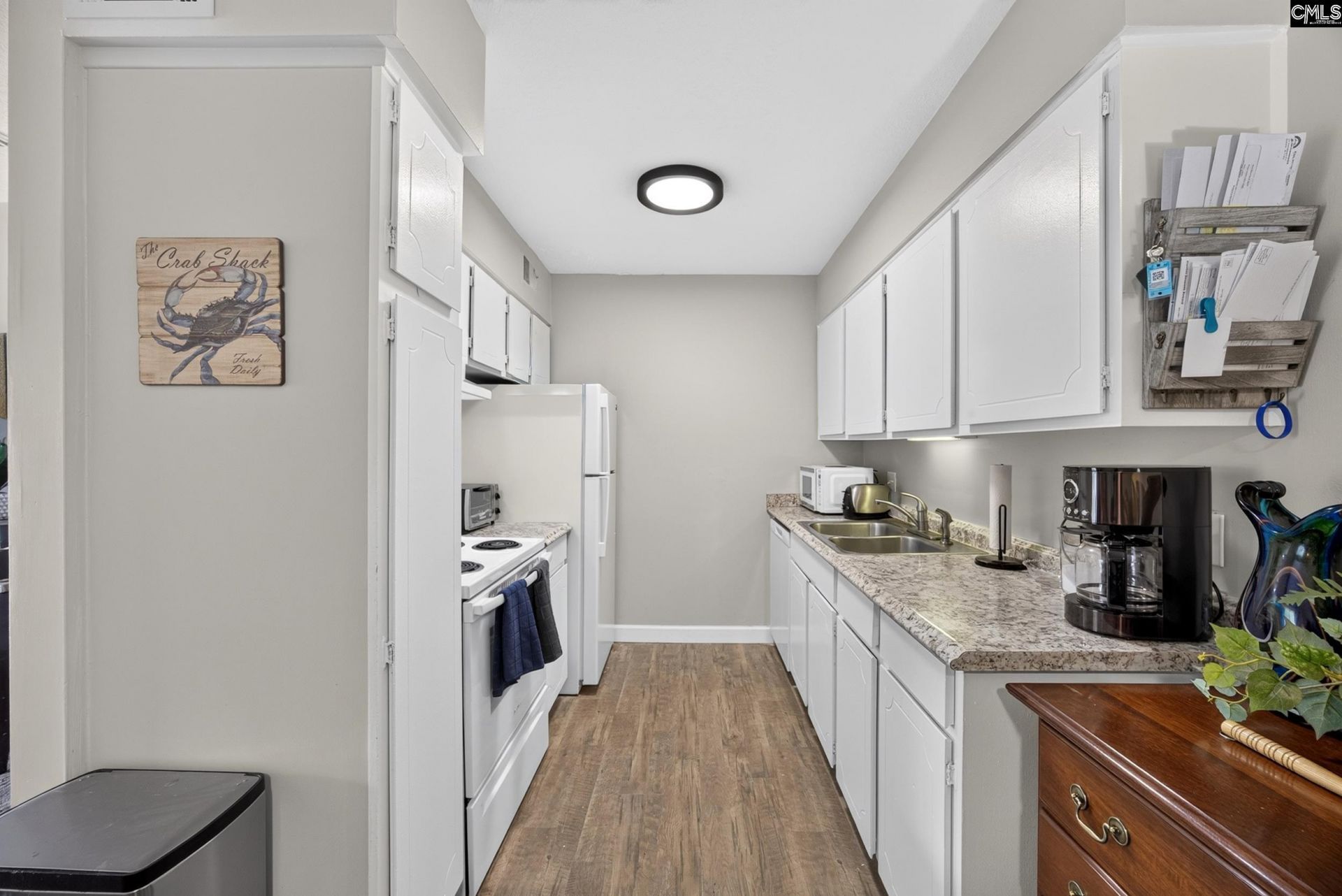 1409 Old Manor Road  Photo 7