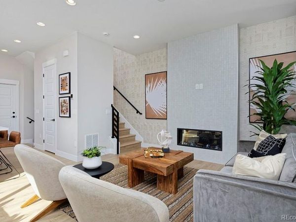 2876 S Machebeuf , Denver, CO 80236