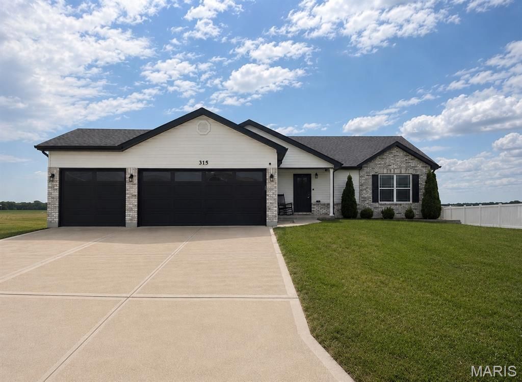 315 Late Harvest Drive, Wright City, MO 63390 Main Photo