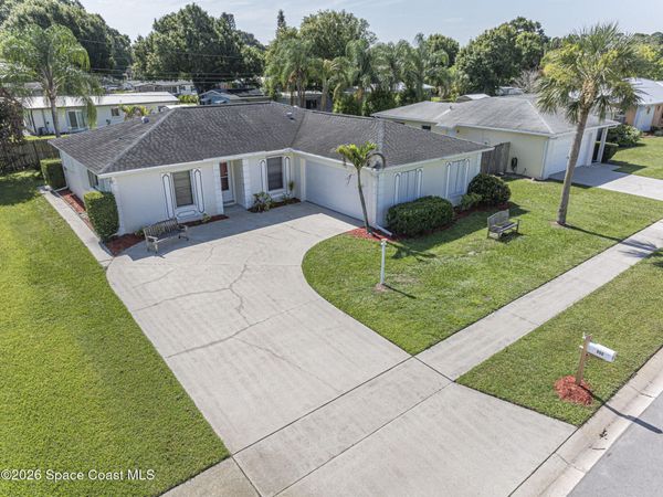 660 26th Court, Vero Beach, FL 32962