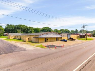 1625 Massillon Road, Akron, OH 44312