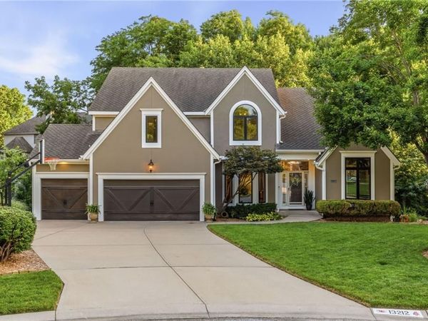 13212 Fontana Street, Leawood, KS 66209