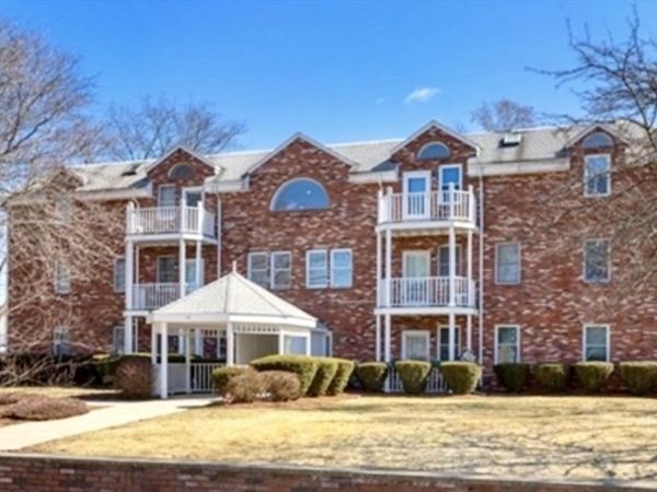 19 Paris Street, Unit 203, Medford, MA 02155