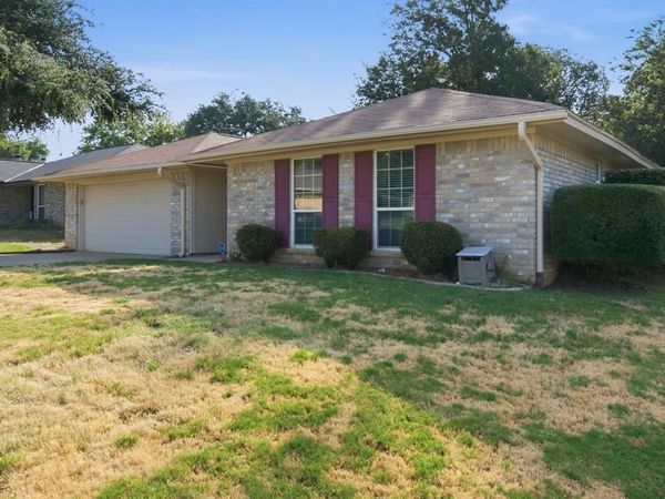 2502 Cranberry Lane, Euless, TX 76039