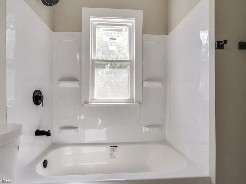 4131 E 146th Street, Cleveland, OH 44128 Photo 11