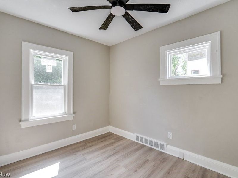 4131 E 146th Street, Cleveland, OH 44128 Photo 12