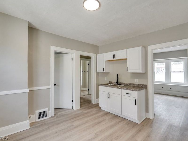 4131 E 146th Street, Cleveland, OH 44128 Photo 21