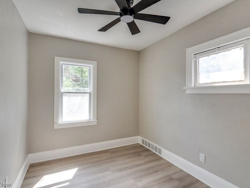 4131 E 146th Street, Cleveland, OH 44128 Photo 26