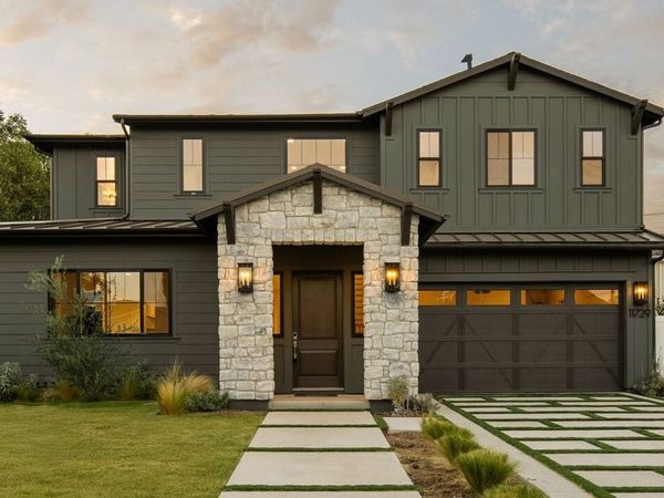 11729 Hartsook Street, Valley Village, CA 91607