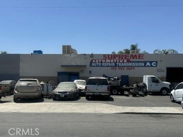 211 S Mount Vernon, San Bernardino, CA 92410