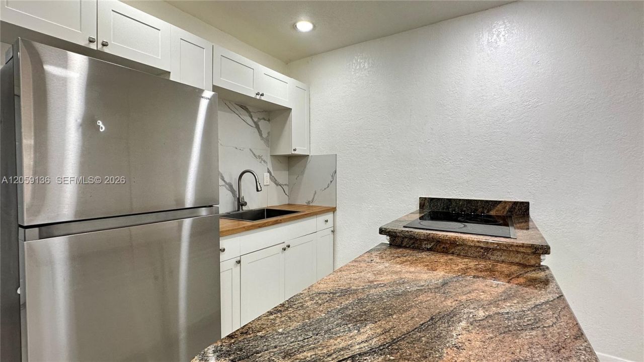 2220 Charleston St , Unit 2, Hollywood, FL 33020 Photo