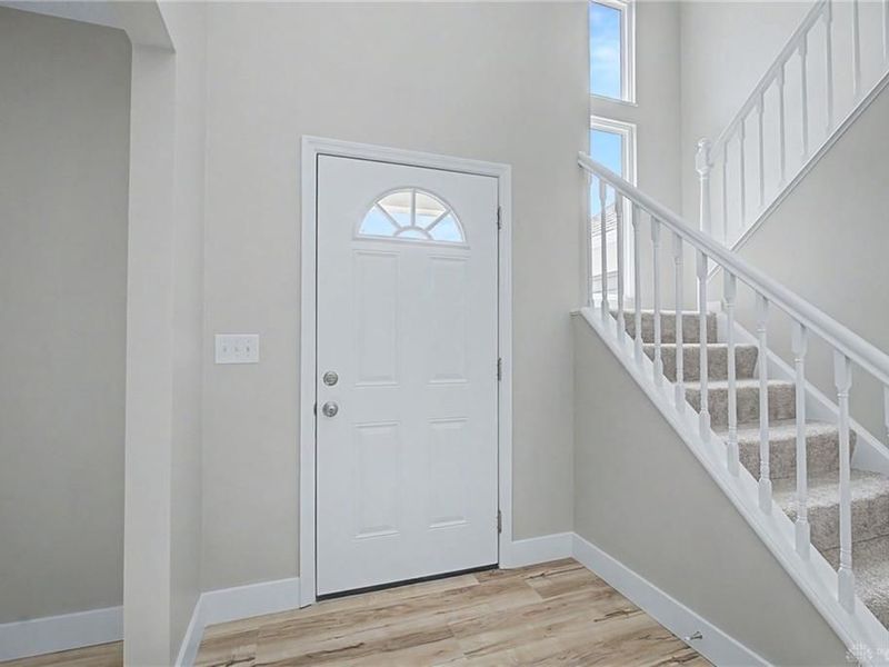 1933 Glen Meadow Way, Beavercreek, OH 45432 Photo 9